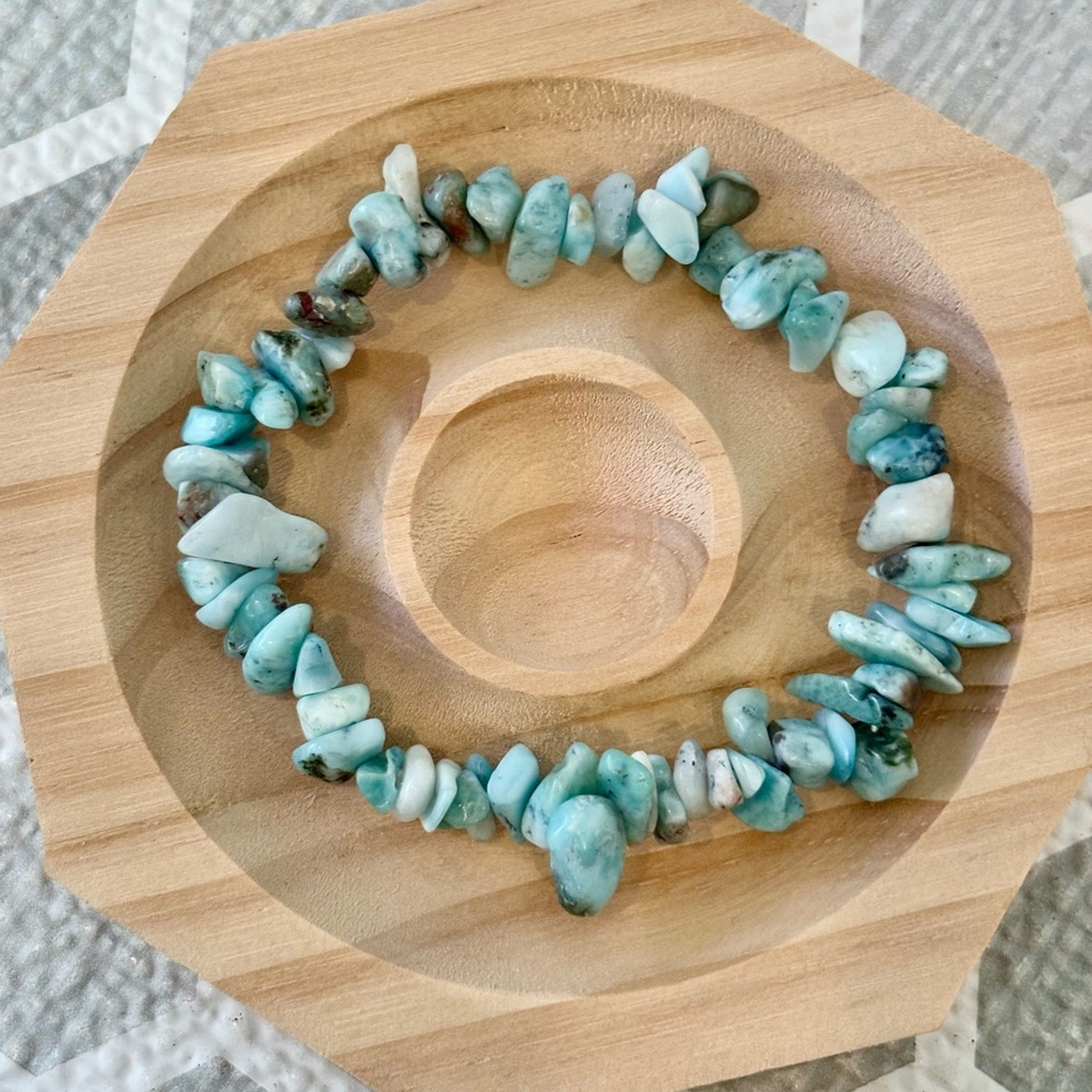 Crystal/gemstones Larimar Chips Bracelet OS